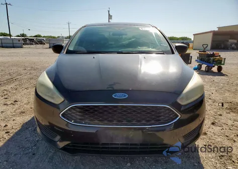 2017 Ford Focus S z USA, uszkodzony, nr VIN 1FADP3E21HL222555